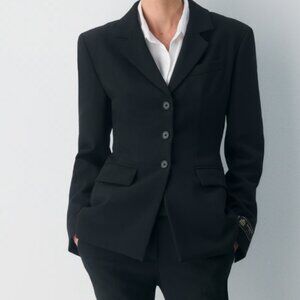 Aritzia Babaton Black Standout Blazer - (Re)ssential - NWT
